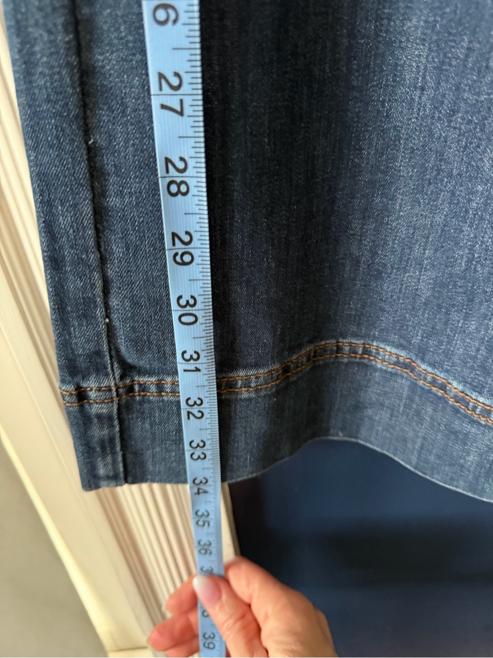 J. Crew Women's Wide Leg Cropped Jeans in Medium Blue Wash - Picture 3 of 6